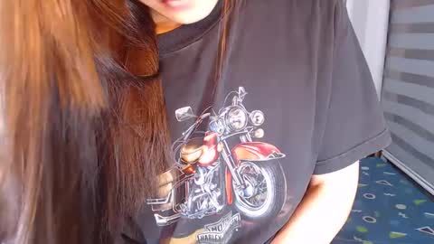 Snapshot of lamerystone chatting on December 10, 5:07 am Lamery online show from December 10, 5:07 am