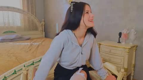 Emily online show from May 5, 4:42 am