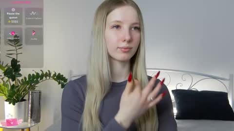 Liana online show from February 1, 1:20 pm