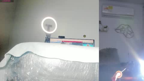 Lana online show from April 4, 9:07 am