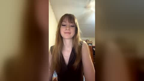 Snapshot of lana__ray chatting on May 28, 10:18 pm lana__ray online show from May 28, 10:18 pm
