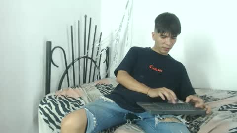 lana_robertt online show from April 13, 5:02 am