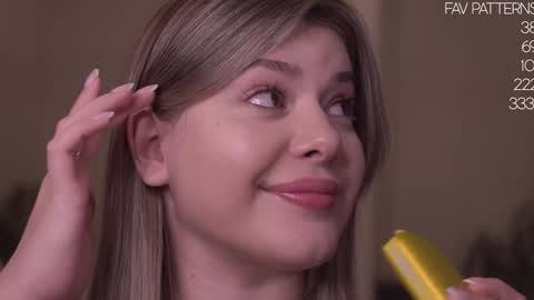 Snapshot of lana_rosy chatting on December 19, 6:56 pm Alana online show from December 19, 6:56 pm