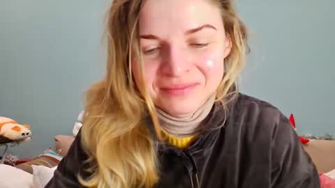 Lana online show from February 22, 1:09 pm