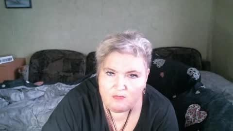 lanacat555 online show from April 2, 3:59 am