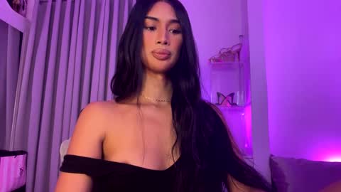 Snapshot of lanadel_hilton chatting on March 10, 8:26 am Lana online show from March 10, 8:26 am