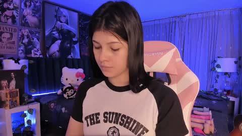 L A N A  online show from January 19, 12:28 am