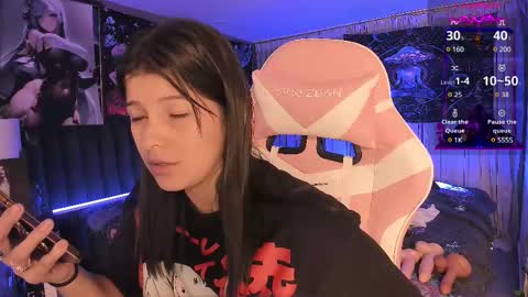 L A N A  online show from February 22, 12:27 am