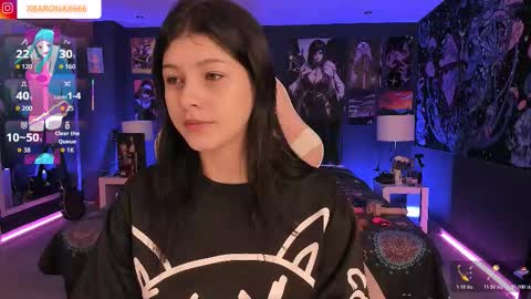 L A N A  online show from November 28, 1:03 pm