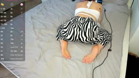 Snapshot of lanalandd chatting on February 10, 8:31 am Lana online show from February 10, 8:31 am