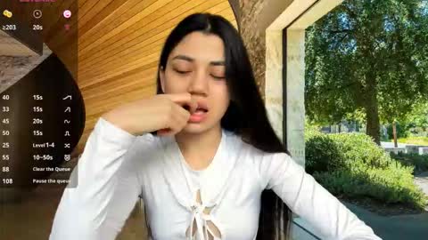 Snapshot of lanalandd chatting on October 2, 11:06 am Lana online show from October 2, 11:06 am