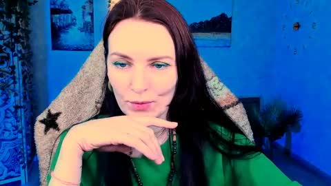 Snapshot of lanaradiance chatting on April 29, 5:30 pm Lana Radiance online show from April 29, 5:30 pm
