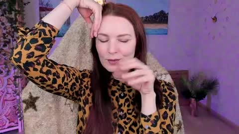 Snapshot of lanaradiance chatting on April 30, 10:54 am Lana Radiance online show from April 30, 10:54 am