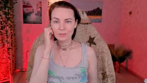 Snapshot of lanaradiance chatting on May 6, 7:35 am Lana Radiance online show from May 6, 7:35 am