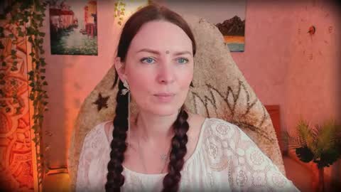Snapshot of lanaradiance chatting on May 25, 12:33 pm Lana Radiance online show from May 25, 12:33 pm