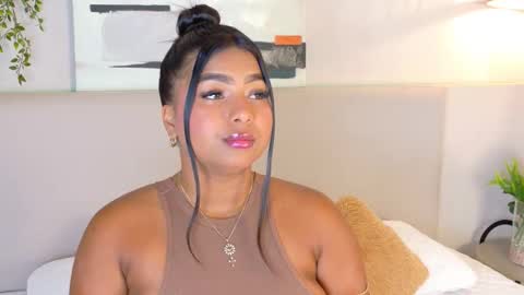 Lana online show from October 29, 7:15 pm