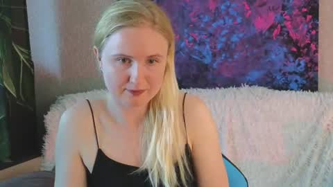 Snapshot of lanavismith chatting on July 15, 6:29 am LanaviSmith online show from July 15, 6:29 am