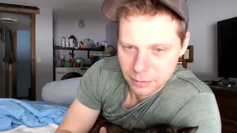 Lance online show from February 25, 3:05 pm