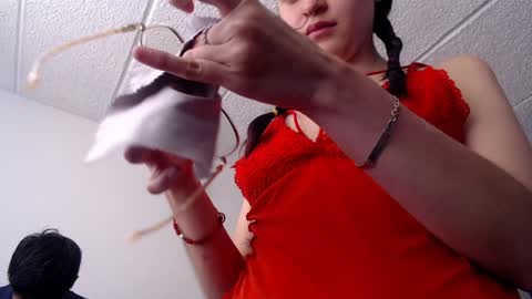 Snapshot of lancelot0808 chatting on January 12, 6:59 pm your love online show from January 12, 6:59 pm