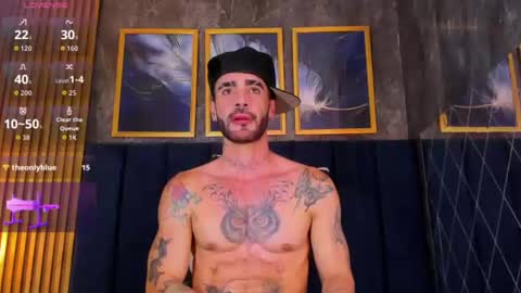 Snapshot of lancelot_benwick chatting on June 25, 10:36 pm Lancelot Benwick online show from June 25, 10:36 pm