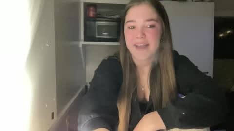 Snapshot of lanelizzie348 chatting on October 9, 12:41 am lanelizzie348 online show from October 9, 12:41 am