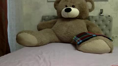 langoria online show from February 27, 2:50 pm