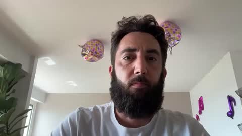Lanimal online show from July 23, 11:52 am