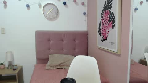 Snapshot of lanna_mills chatting on April 28, 12:54 pm Lanna online show from April 28, 12:54 pm