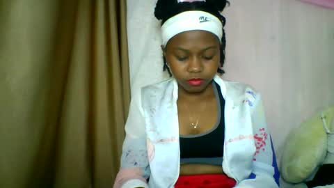Snapshot of lara_belle chatting on May 14, 9:05 am lara_belle online show from May 14, 9:05 am