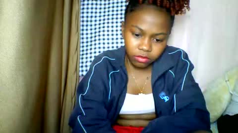 Snapshot of lara_belle chatting on May 26, 8:38 pm lara_belle online show from May 26, 8:38 pm