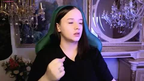 lara_benson_ online show from March 25, 6:03 pm