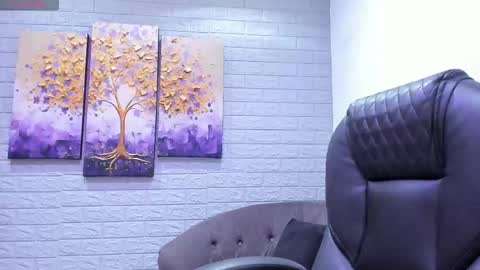      700  200   online show from January 31, 7:45 pm