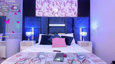 Lara online show from November 7, 8:53 pm