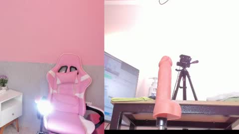 Snapshot of laraebony_ chatting on July 1, 11:12 am laraebony_ online show from July 1, 11:12 am