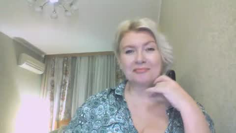 laramrs online show from October 23, 4:50 pm