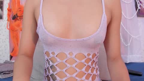 Lara Murphy online show from October 26, 2:39 am