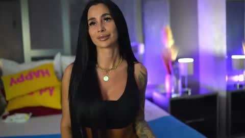 Snapshot of laravoss chatting on June 27, 7:52 pm Lara online show from June 27, 7:52 pm