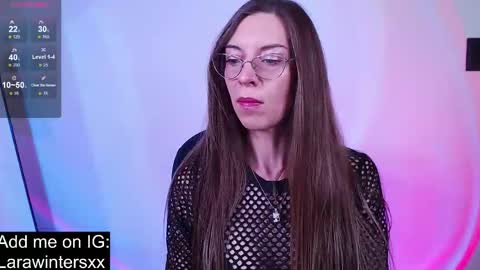 Snapshot of larawinters chatting on November 26, 10:00 pm larawinters online show from November 26, 10:00 pm