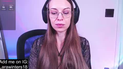 Snapshot of larawinters chatting on February 2, 10:30 pm larawinters online show from February 2, 10:30 pm