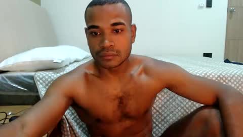 larenz_tate online show from May 26, 9:05 am