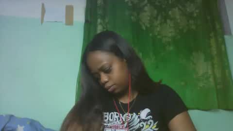 larissa645771 online show from March 18, 7:28 pm
