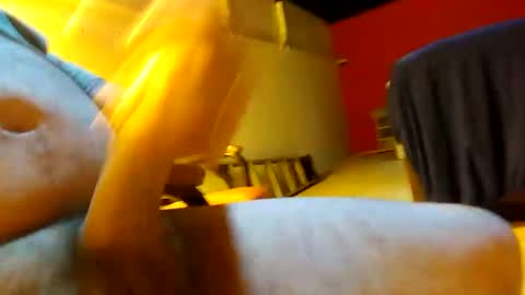 Snapshot of larry19711234 chatting on February 19, 10:20 pm larry19711234 online show from February 19, 10:20 pm