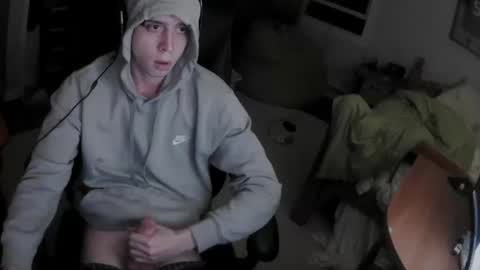 Snapshot of larrymcberran2 chatting on October 14, 4:13 am larrymcberran2 online show from October 14, 4:13 am