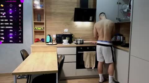 Snapshot of larstar01 chatting on February 20, 11:43 pm Lars online show from February 20, 11:43 pm