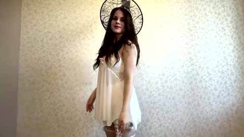Snapshot of lashawnagersbach chatting on May 28, 3:20 pm Tiffany online show from May 28, 3:20 pm