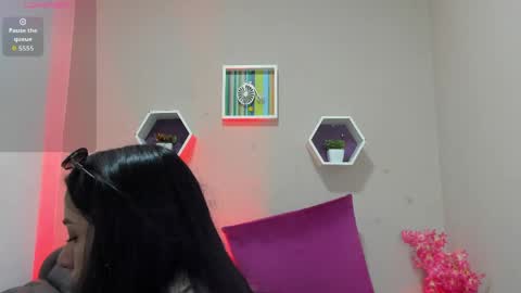 Snapshot of laskhmi_ chatting on April 22, 12:18 pm Tania online show from April 22, 12:18 pm