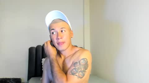 Snapshot of lass_nazar chatting on December 7, 2:20 am lass_nazar online show from December 7, 2:20 am