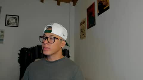 Snapshot of lass_nazar chatting on November 22, 2:21 am lass_nazar online show from November 22, 2:21 am