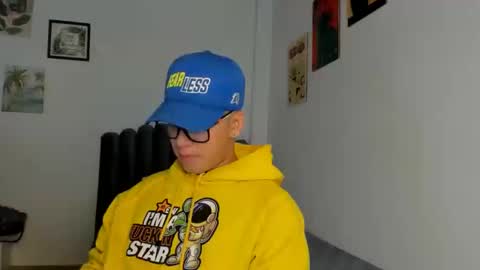 Snapshot of lass_nazar chatting on February 28, 2:34 am lass_nazar online show from February 28, 2:34 am