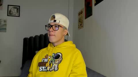 Snapshot of lass_nazar chatting on March 19, 1:20 am lass_nazar online show from March 19, 1:20 am